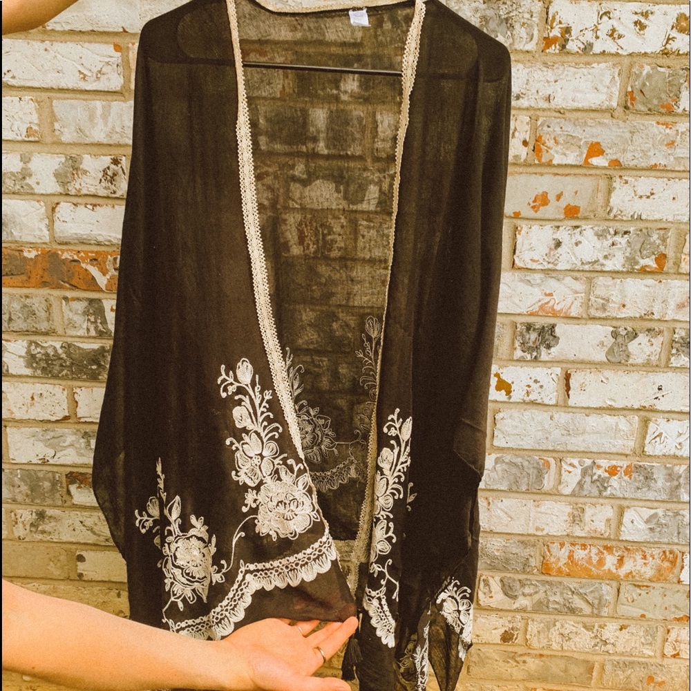 Black Vintage Style Kimono